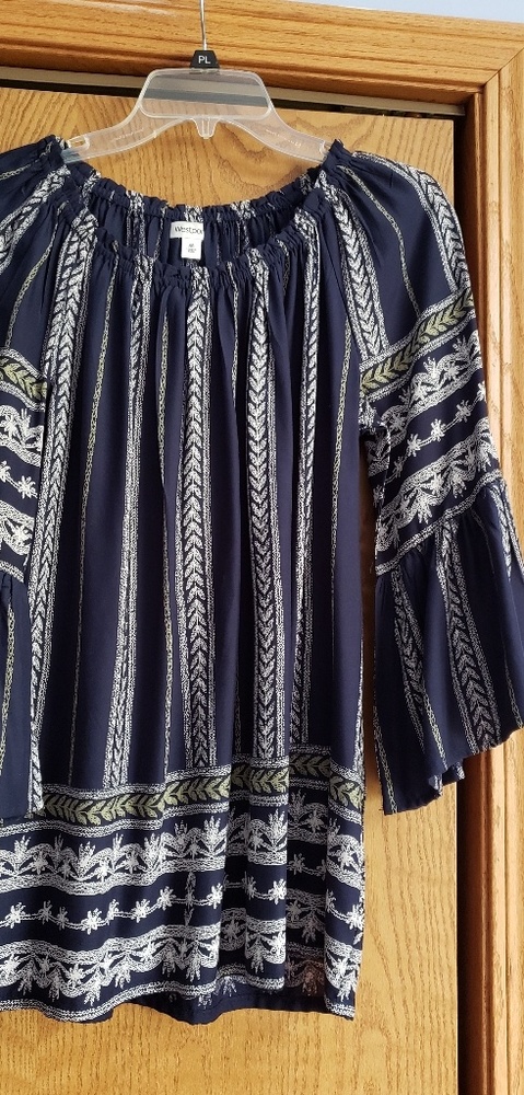 Cute summer blouse pullover